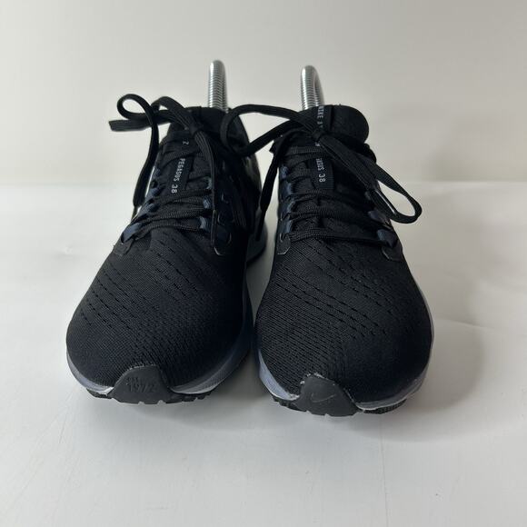 Nike Air Zoom Pegasus 38 Womens Size 7 Running Shoes Black Gold Sneakers CW7358 - Picture 2 of 8